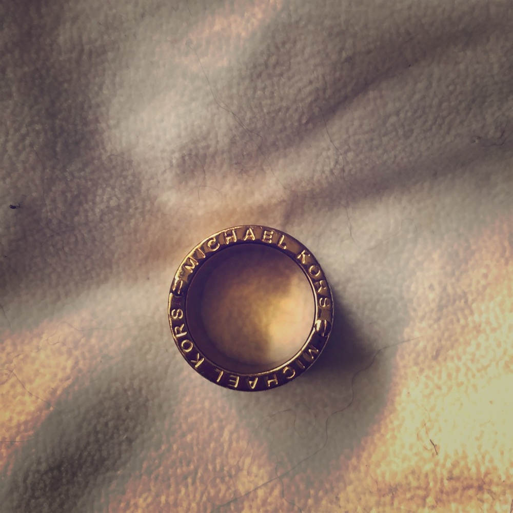 Michael Kors gold ring size 6